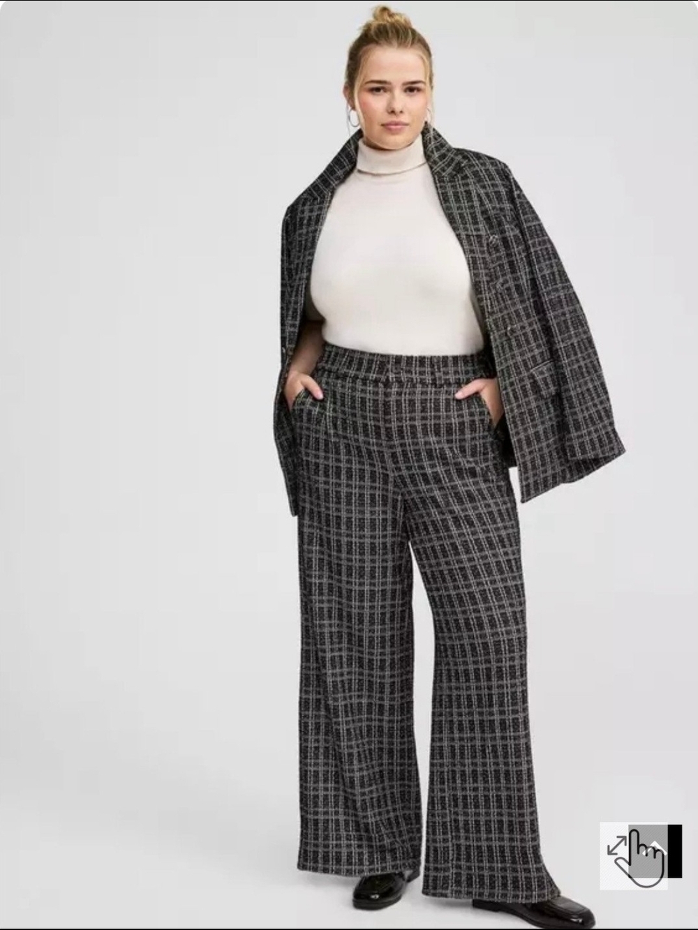 Plaid Wide-Leg Pants in Black